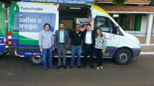 Emissão de carteira de trabalho está sendo oferecida durante 79ª Expogrande