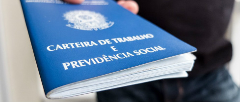 Efeito da lei da terceirização sancionada por Temer deve ser lento