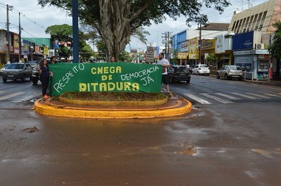Ato aconteceu na manhã desta segunda-feira (19), em Dourados - Crédito: Guilherme Pires

 
