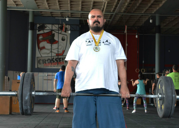 Clayton Munhóz conquistou a medalha de ouro no Campeonato Brasileiro de Levantamento de Potência “Powerlifting” - Foto: Paulo Ribas/Correio do Estado