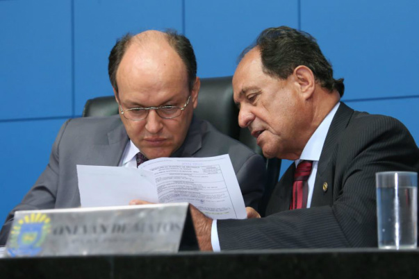 Foto: Wagner Guimarães AL/MS
Mochi e Teixeira defendem a mobilização e o compromisso de todos na luta contra o mosquito Aedes aegypti