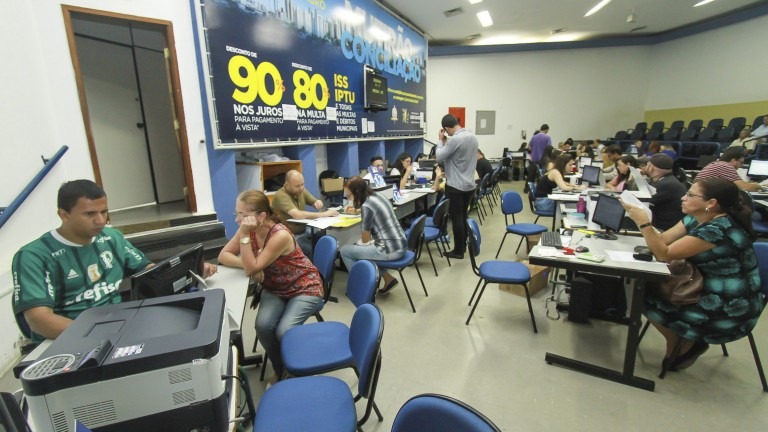 Contribuintes podem pagar IPTU com 20% de desconto até a sexta-feira