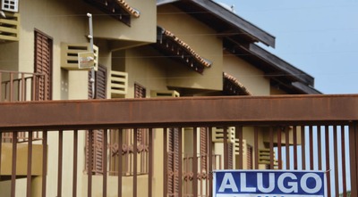 Índice de reajuste de aluguel cai, mas redução não chega a inquilinos Casas em condomínio para locação em Campo Grande - Foto: Valdenir Rezende/Correio do Estado