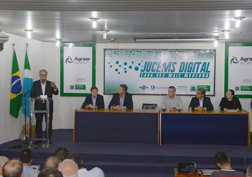 O atual sistema será mantido nos próximos seis meses e depois somente no formato digital - Foto: Paulo Ribas