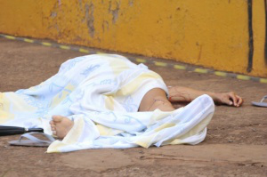 Sogro e concunhada mataram faxineira por causa de dívida de R$ 80 Faxineira foi morta com 9 facadas. (Foto: Alcides Neto)