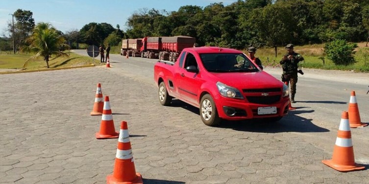 Segurança na fronteira é redobrada com início da Operação Ágata Segurança na fronteira é redobrada com início da Operação Ágata