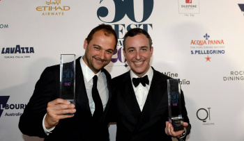 Chef Daniel Humm e Will Guidara (à direita), coproprietário do Eleven Madison Park, nomeado como melhor restaurante. MAL FAIRCLOUGH - AFP
