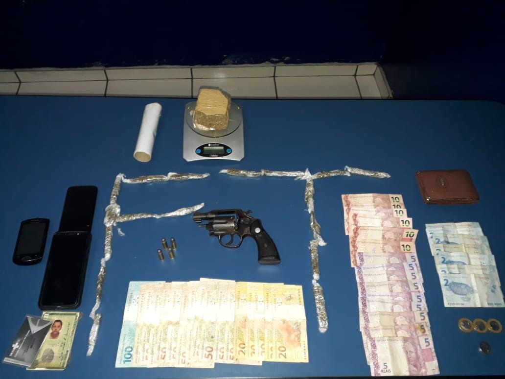 Força Tática prende homem com droga e arma no Portal Caiobá Divulgação