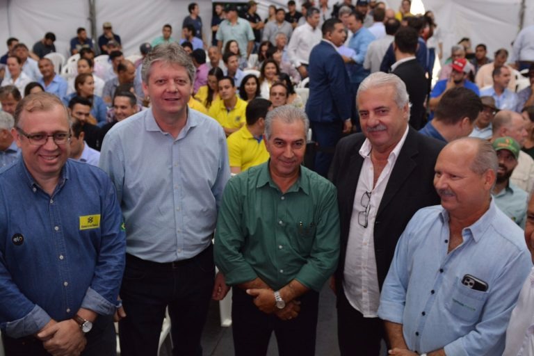 O superintendente do Banco do Brasil, Sandro Jacobsen, ao lado do secretário Jaime Verruck e do governador Reinaldo Azambuja, na Showtec. Foto: Divulgação

