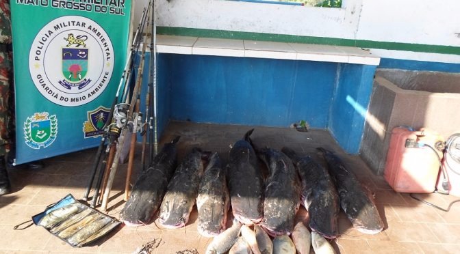 PMA prende quatro pescadores com 143 kg de pescado ilegal e aplica multa de 18 mil