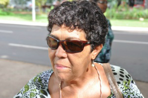 Francisca prefere doar prato de comida. (Foto: Marcelo Calazans)