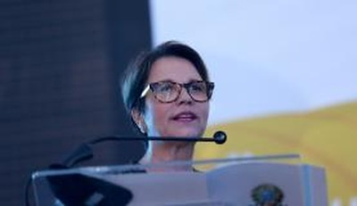 A nova presidente da Frente Parlamentar da Agropecuária, deputada Tereza Cristina, durante cerimônia de posse - Foto: Wilson Dias/Agência Brasil
