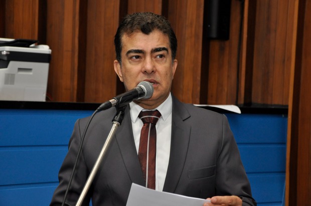 Projeto de Marçal pede cobrança separada da taxa de iluminação e conta de luz Projeto de Marçal pede cobrança separada da taxa de iluminação e conta de luz