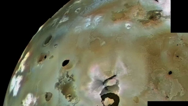 Vulcão de lua de Júpiter prestes a entrar em erupção Vulcão de lua de Júpiter prestes a entrar em erupção