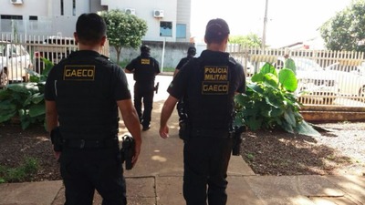 Policiais do Gaeco cumprem mandados em Dourados - Crédito: Osvaldo Duarte

 
