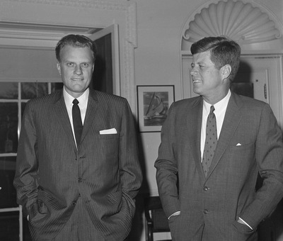 Billy Graham em foto de 1961 com o presidente John F. Kennedy (Foto: Associated Press)
