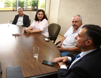 Prefeita Délia Razuk recebeu representantes do Banco do Brasil, na manhã desta quarta-feira, no Gabinete – A. Frota

