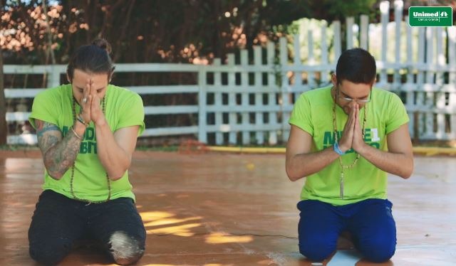 Yoga online é alternativa para continuar se exercitando durante pandemia Divulgação