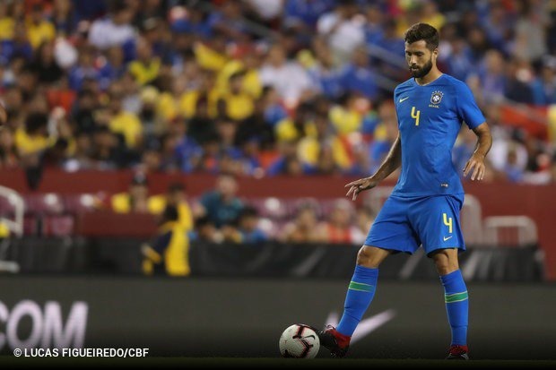 Atlético de Madrid confirma Felipe, ex-Corinthians, até 2022 CBF