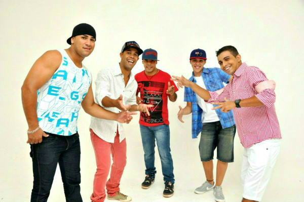 Grupo Sambalance é uma das atrações do 'Costelão na Brasa' que acontece neste domingo em Dourados (Foto: Divulgação)