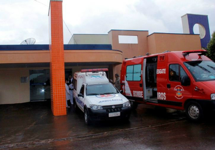 Idoso é atingido na cabeça após cortar coqueiro