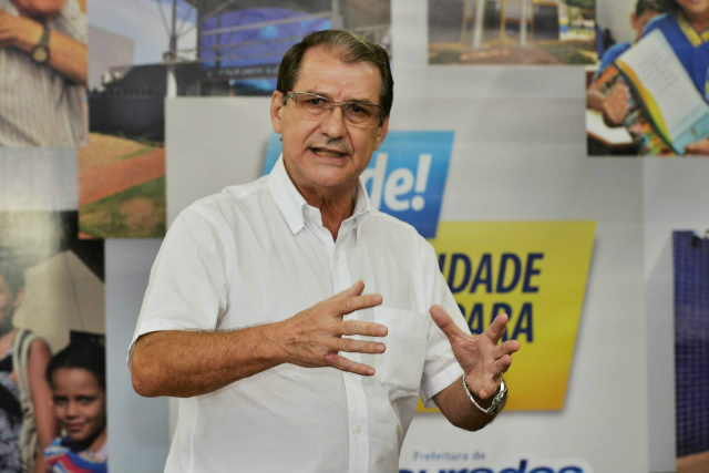 HE quer transferir responsabilidade que é deles, diz secretário de saúde Sebastião Nogueira garantiu que repasses da prefeitura estão em dia, e que isso não é argumento para atraso em salários de funcionários do Hospital da Vida, como alega Hospital Evangélico (Foto: Arquivo/ A.Frota)