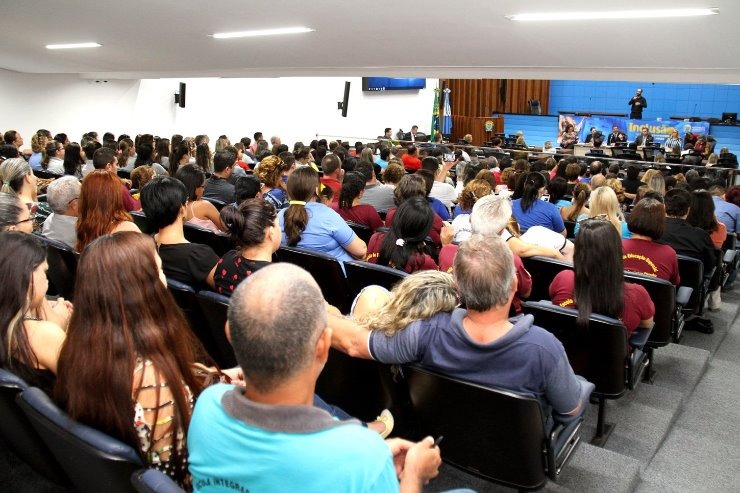 Aprovada prorrogação de abono dos servidores estaduais por mais um ano Aprovada prorrogação de abono dos servidores estaduais por mais um ano