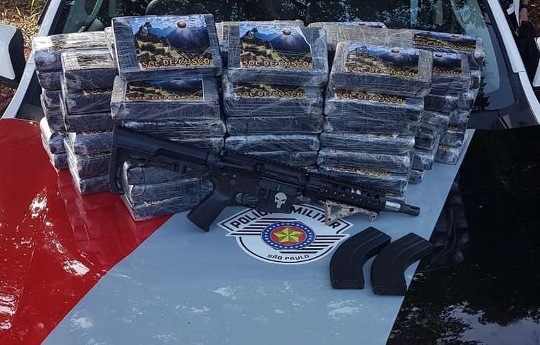 Maconha e fuzil que saíram de Capital são apreendidos no estado SP