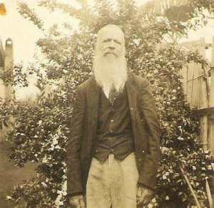 Centenária, Família Torraca realiza encontro na fronteira Foto – Reprodução/Álbum de Família
O italiano Francisco Torraca, o patriarca da Família, viveu 95 anos e morreu em Dourados em 1947