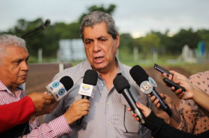 André seria um ótimo nome para comandar o partido, diz Mochi PMDB tentará convencer André para comandar o partido em 2015 (Foto: Marcos Ermínio)