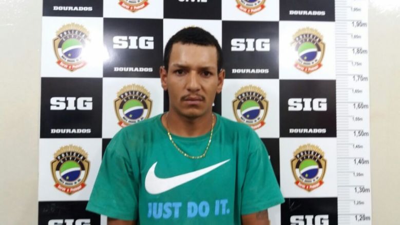 Rafael foi preso suspeito de cometer o assalto e o tiro contra jovem - Foto: Osvaldo Duarte