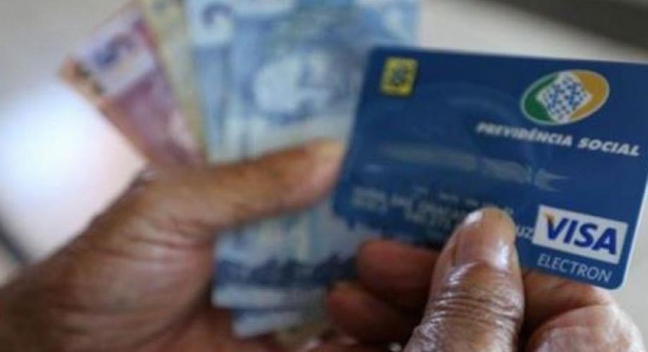 Segunda parcela do 13º do INSS começa a ser depositada hoje EBC