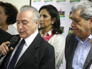 Depoimento de Lula cala Temer durante visita em Campo Grande À esquerda, o vice-presidente da República, Michel Temer, ao lado do ex-governador do Estado, André Puccinelli, ambos do PMDB. (Foto: Fernando Antunes)