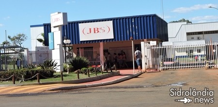 Vazamento de amônia em frigorífico leva funcionários ao hospital José Pereira/Sidrolandia News