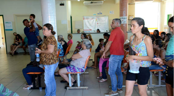 UPA do Bairro Coronel Antonino ficou lotada ontem à tarde - Foto: Bruno Henrique/Correio do Estado