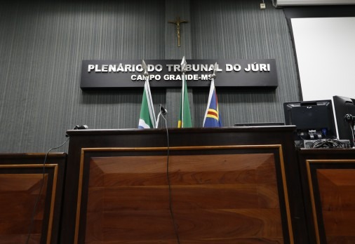 PRF acusado de homicídio volta a júri popular nesta quinta-feira PRF acusado de homicídio volta a júri popular nesta quinta-feira