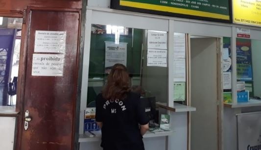 Procon volta a autuar empresas de transporte por desobediência ao Estatuto do Idoso Procon volta a autuar empresas de transporte por desobediência ao Estatuto do Idoso
