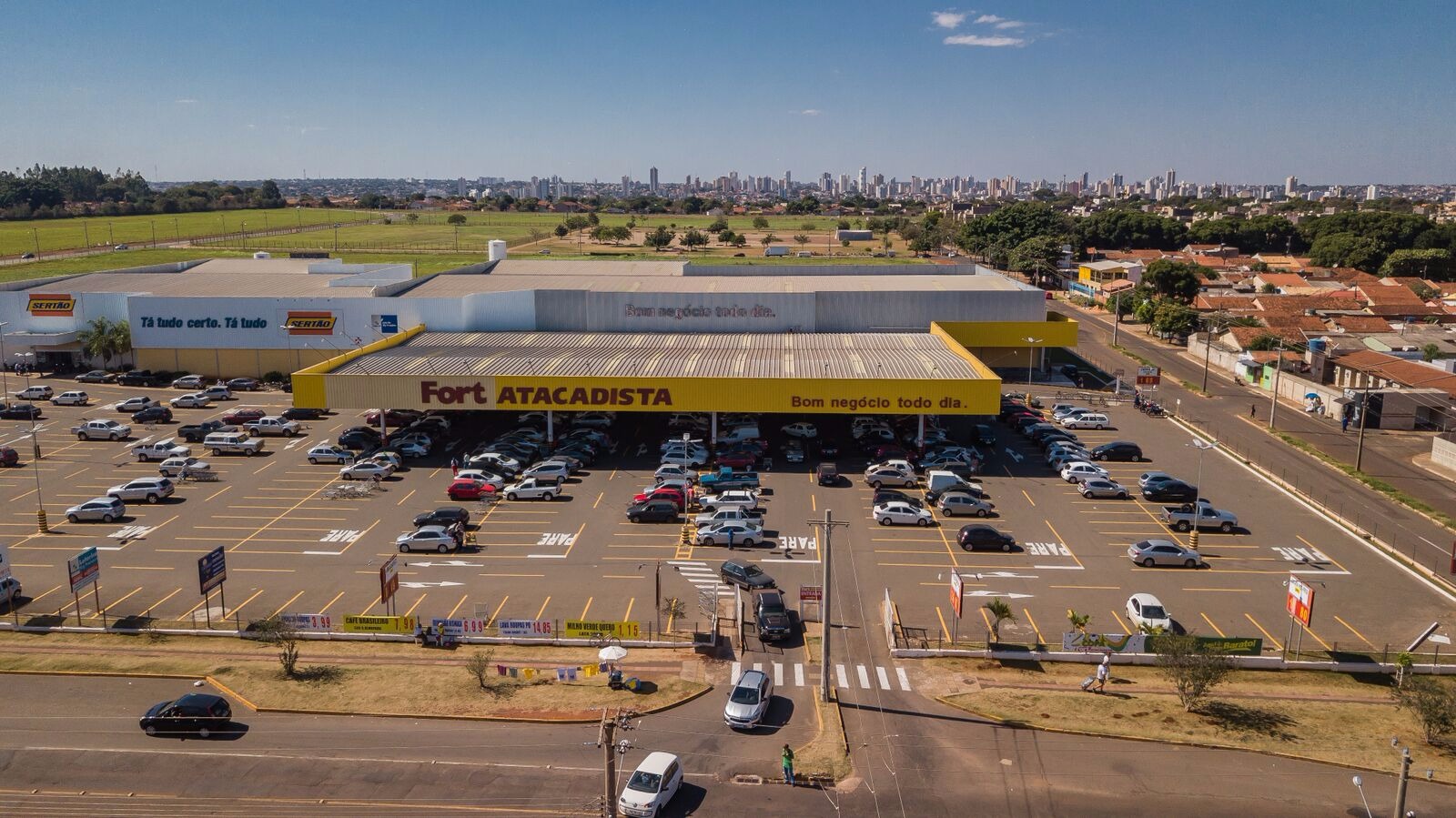 Continua o festival de ofertas e atrativos especiais em rede de supermercados Divulgação
