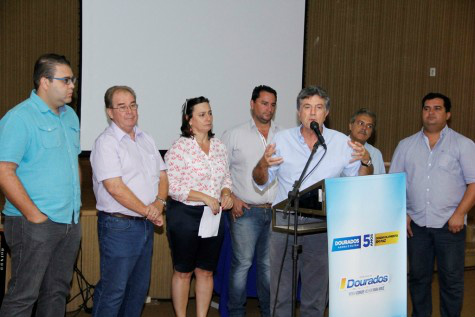 Prefeitura fecha convênios de mais de R$ 1 milhão com entidades Assinatura dos convênios aconteceu no auditório da prefeitura (Assecom)