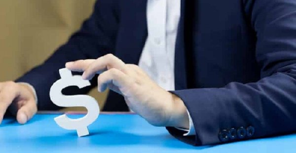 Concessão de crédito cresce 75%, mas não chega na ponta, diz estudo Contábeis.