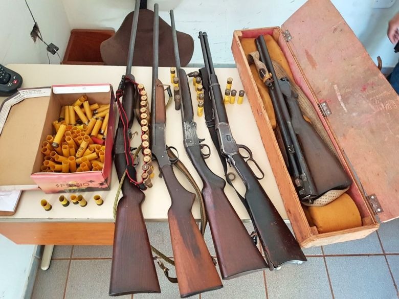 PM encontra pequeno arsenal ao atender ocorrência em sítio