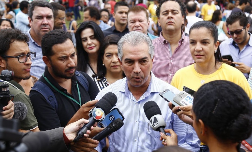Azambuja anuncia reajuste de 6% no Programa Vale Renda