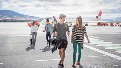 Quem passa as férias viajando pode suspender serviços e economizar © iStock Photo