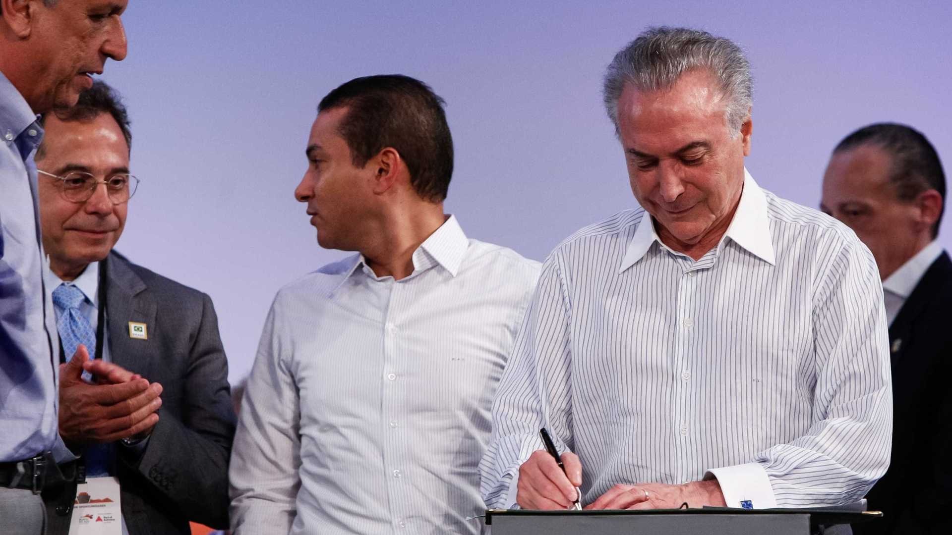 Temer assina MP que libera 2 bilhões para municípios