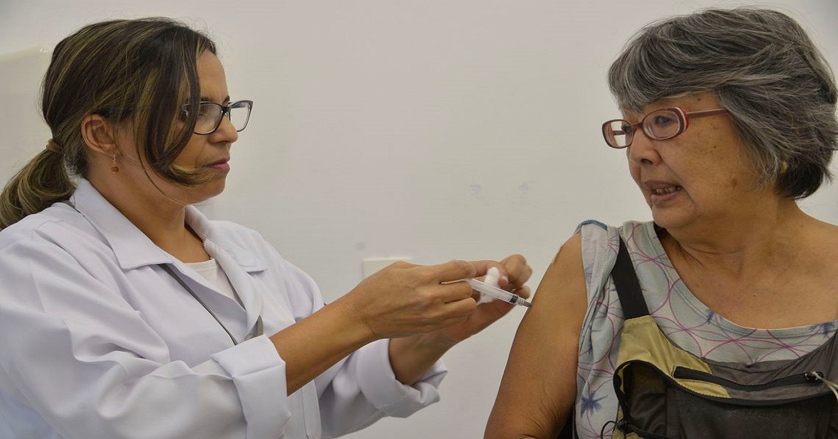 Vacinação contra gripe termina hoje e partir deste sábado será aberta à população Vacinação contra gripe termina hoje e partir deste sábado será aberta à população