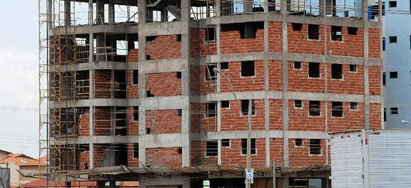 Caixa volta a financiar o segundo imóvel e aumenta empréstimos Caixa volta a financiar o segundo imóvel e aumenta empréstimos