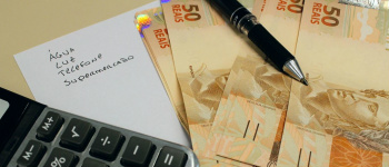 Banco Central reduz juros básicos da economia para 11,25% ao ano Banco Central reduz juros básicos da economia para 11,25% ao ano