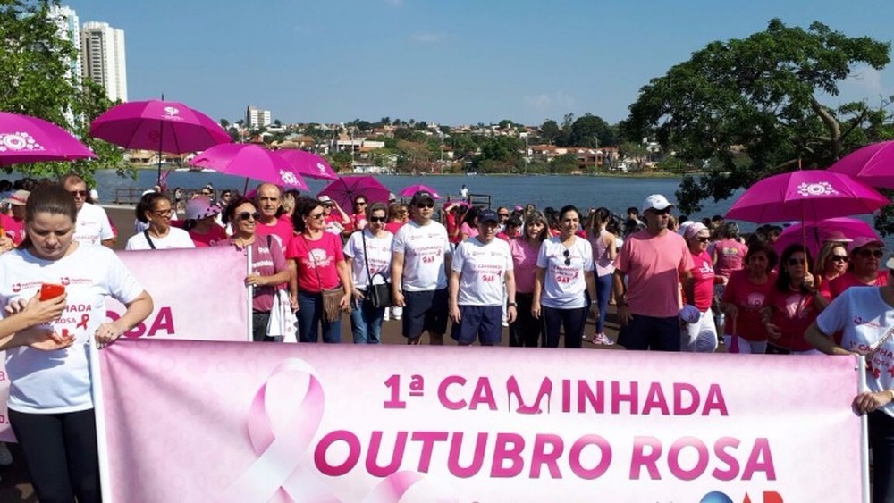 Caminhada na manhã deste domingo abriu a programação do Outubro Rosa em Campo Grande (Foto: Prefeitura de Campo Grande/Divulgação)
