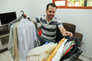 A iniciativa do advogado partiu da observação ao próprio guarda-roupa. (Foto: Marcos Ermínio)
