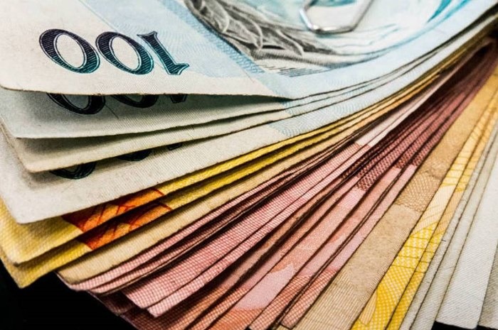 Pressionado por Previdência e pessoal, gasto do governo pode crescer mais em 2018 Pressionado por Previdência e pessoal, gasto do governo pode crescer mais em 2018